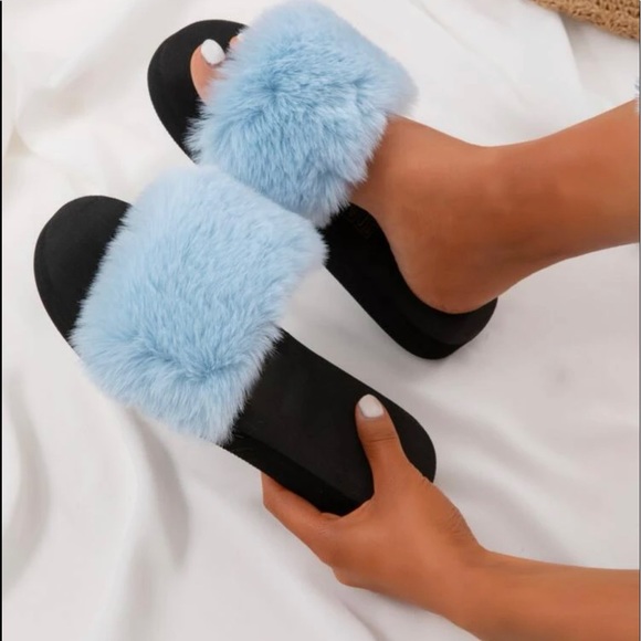 ONE DAY SALE! 🏷 BABY BLUE FLUFFY SLIDE SLIPPERS - Picture 2 of 4